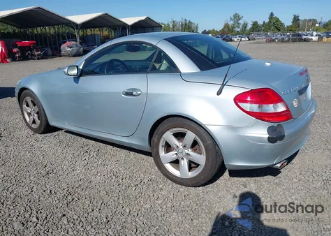 2007 Mercedes-Benz Slk 280 z USA, uszkodzony, nr VIN WDBWK54F37F139920